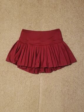 Gold Hinge Women's Pleated Tennis Skort